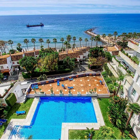 Apartment 1149 Unique Beachfront Penthouse Center 400m2 Marbella