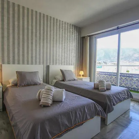 1149 Unique Beachfront Penthouse Center 400m2 Apartment *