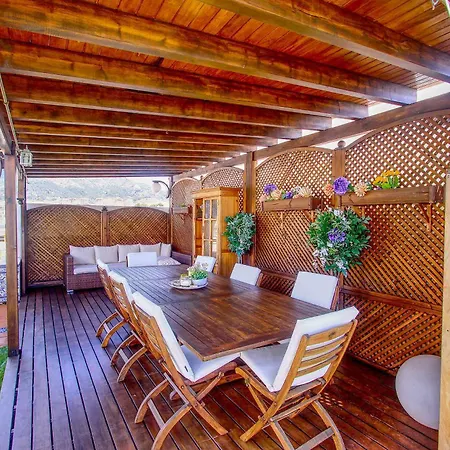 1149 Unique Beachfront Penthouse Center 400m2 Apartment *