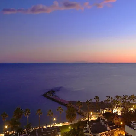 1149 Unique Beachfront Penthouse Center 400m2 * Marbella