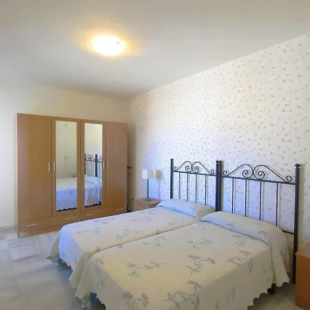 1149 Unique Beachfront Penthouse Center 400m2 Apartment