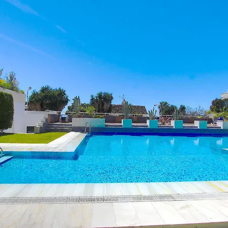 1149 Unique Beachfront Penthouse Center 400m2 Marbella