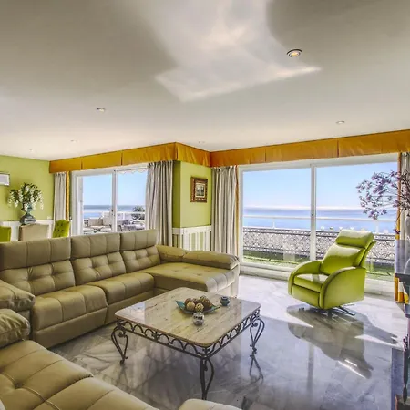 1149 Unique Beachfront Penthouse Center 400m2 Apartment *